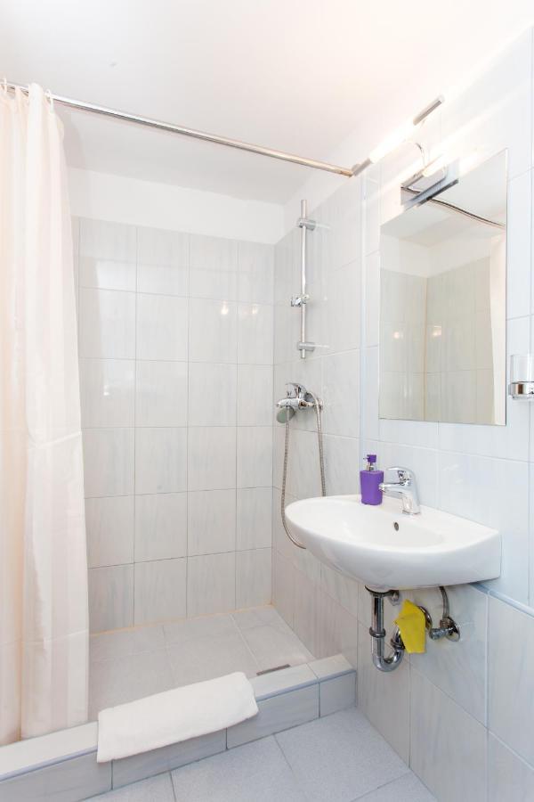 Guesthouse Vicelic 1 ดูบรอฟนิก ภายนอก รูปภาพ