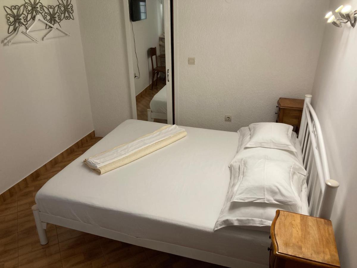 Guesthouse Vicelic 1 ดูบรอฟนิก ภายนอก รูปภาพ